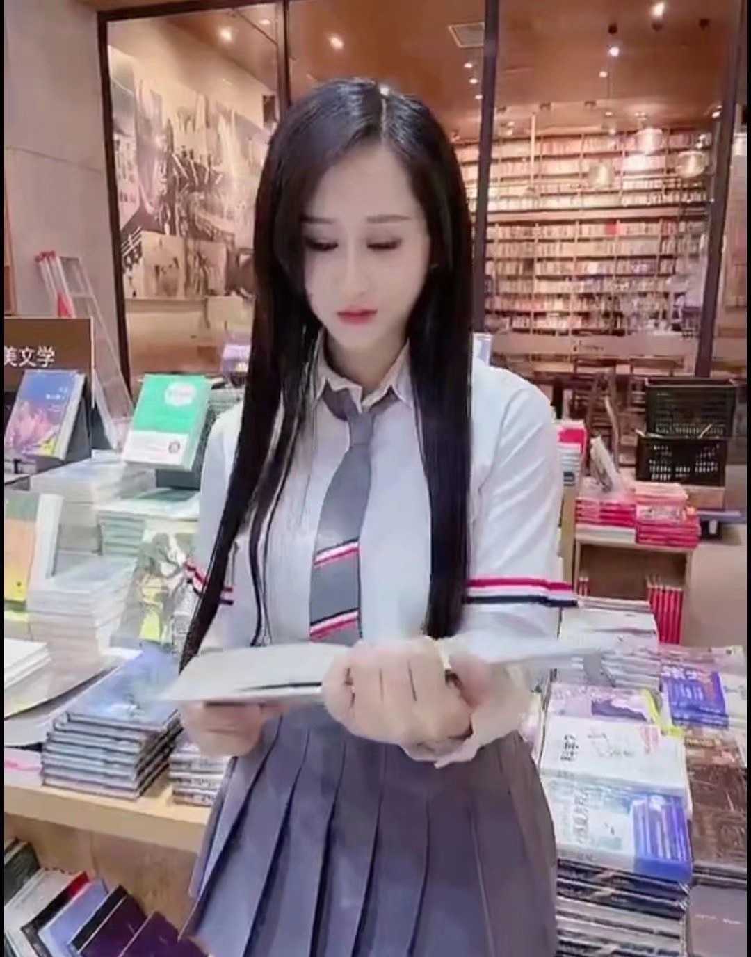 蜀山能双飞的lf小姐姐